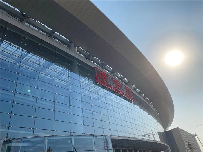 雄安高铁站里面的一抹蓝！乐竞手机版助力国家重大项目建设-1.jpg