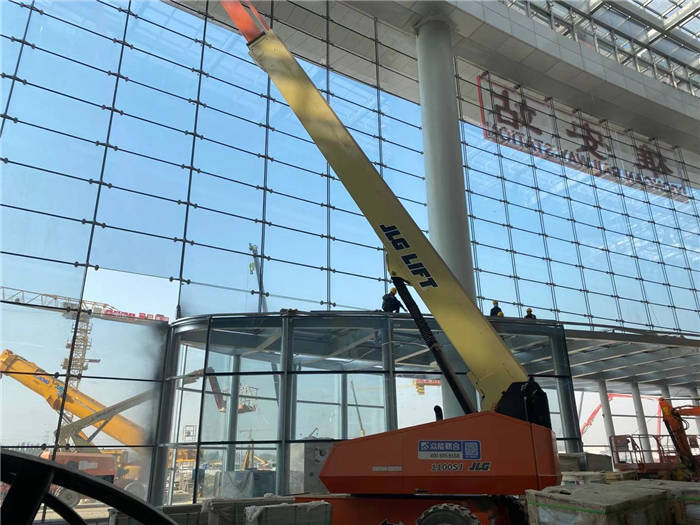 雄安高铁站里面的一抹蓝！乐竞手机版助力国家重大项目建设-3.jpg