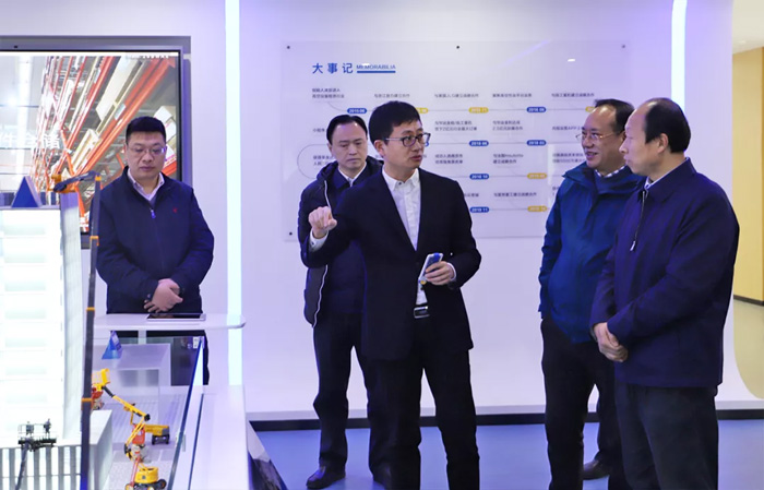 江苏省发改委副主任林康调研乐竞手机版发展情况-2.jpg